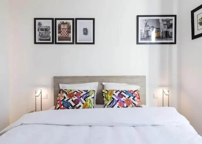 Moulin - Stunning 1 Bedroom Apt On The Port