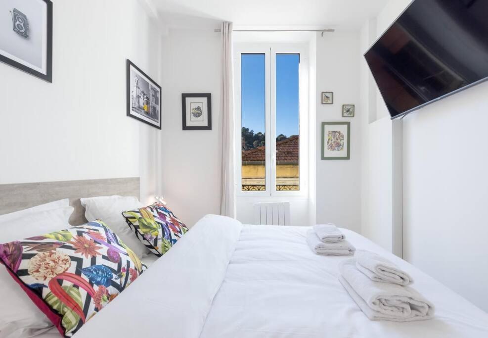 Moulin - Stunning 1 Bedroom On The Port Apartment Nice