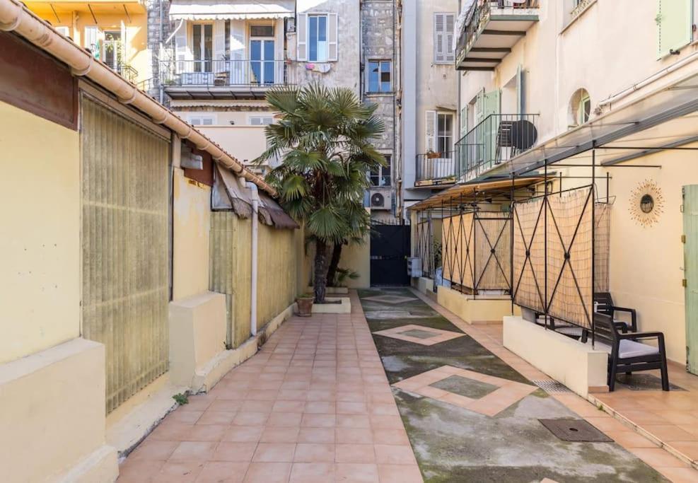 Moulin - Stunning 1 Bedroom On The Port Apartment *