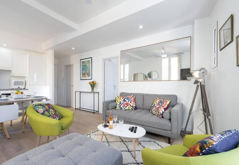 Moulin - Stunning 1 Bedroom On The Port * Nice