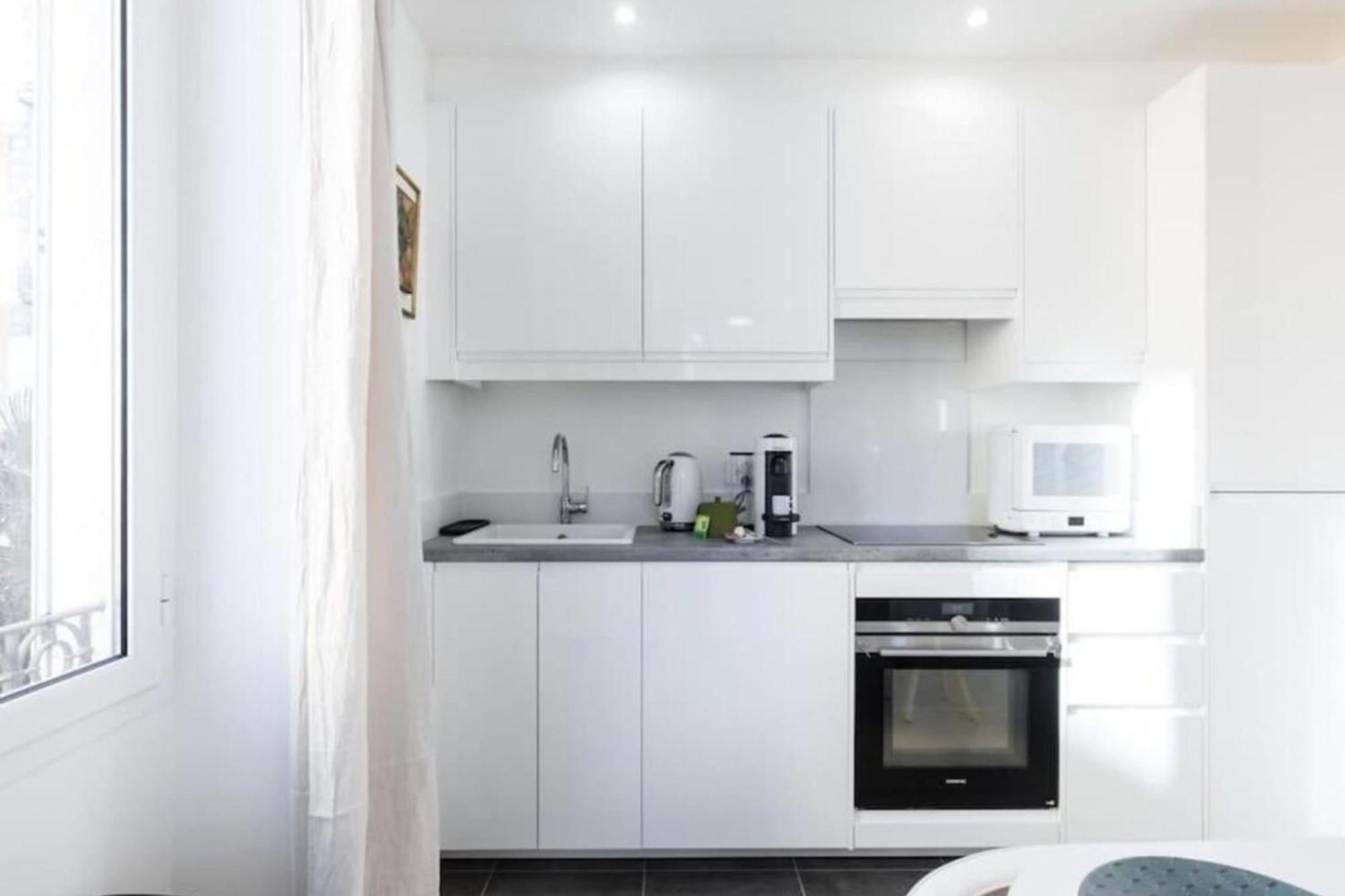 Moulin - Stunning 1 Bedroom On The Port Apartment *