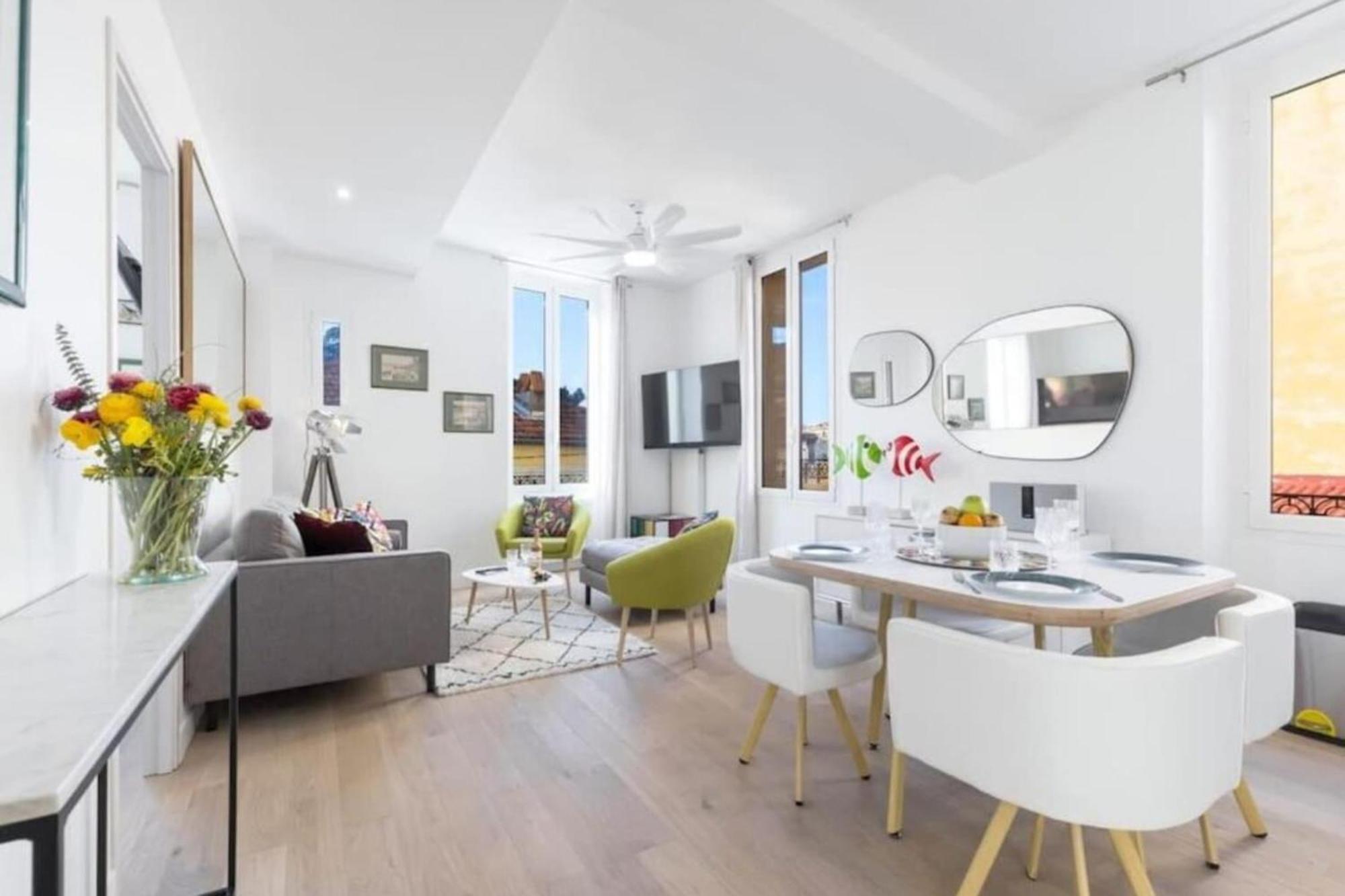 Moulin - Stunning 1 Bedroom On The Port * Nice
